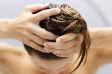 Top 10 Natural ways to get rid off dandruff-1